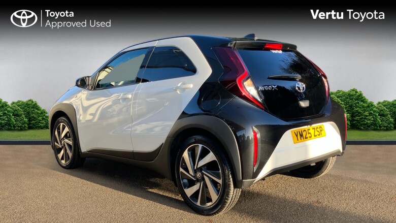 Toyota Aygo X 1.0 VVT-i Edge 5dr Auto Petrol Hatchback